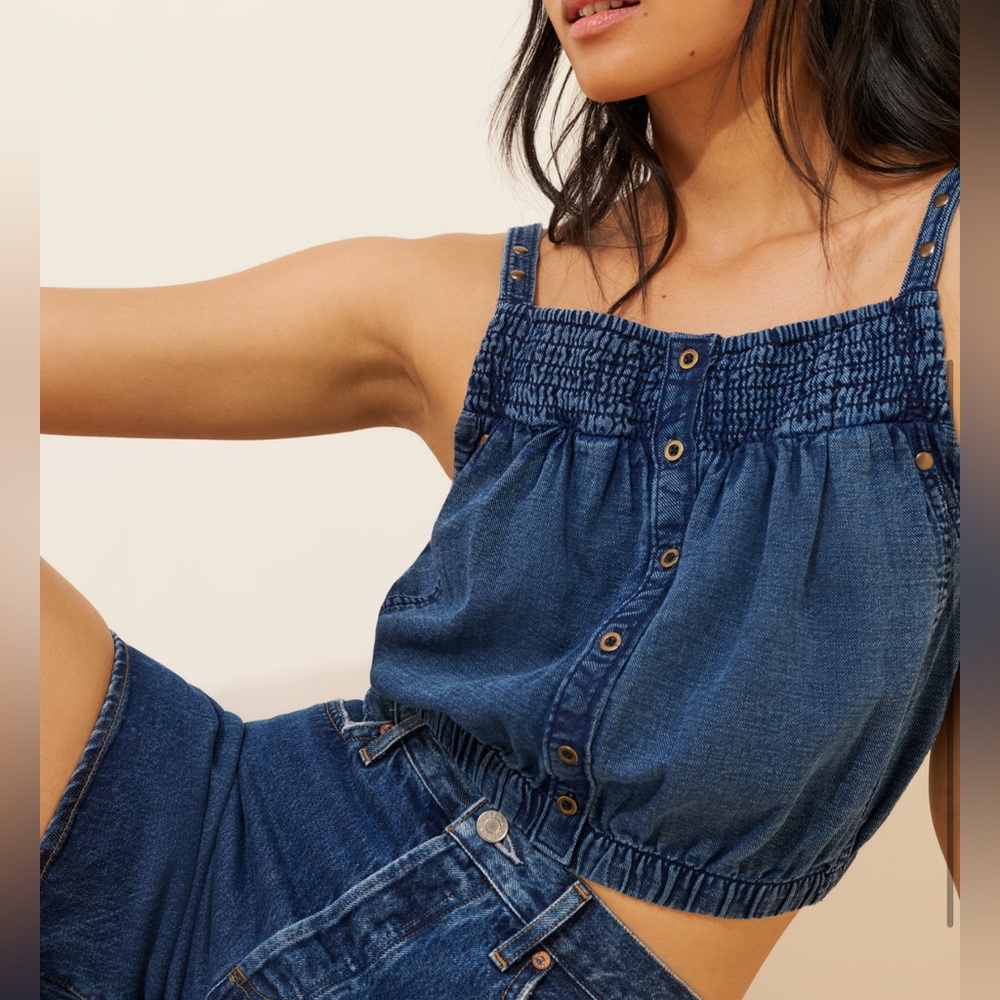 Anthropologie Chambray bubble hem, button front top, large, Pilcro